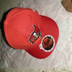 Brand new ✨️ bucs throw back